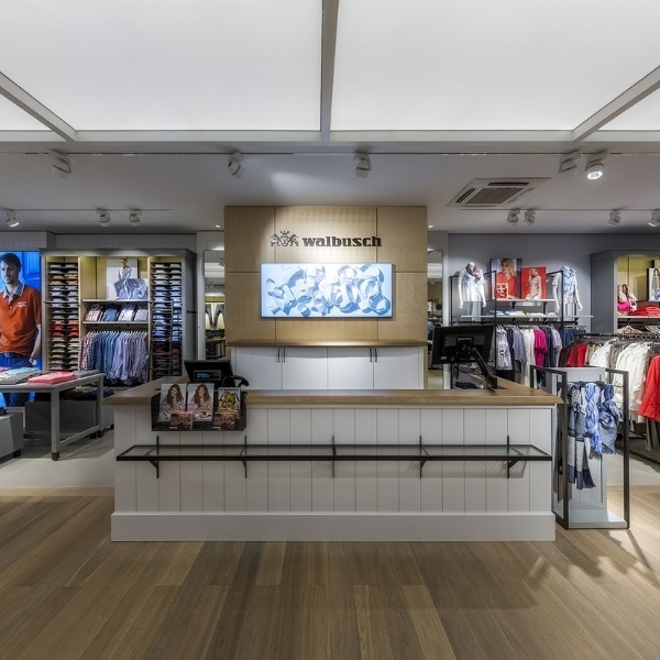 View of the sales floor and checkout counter at a Walbusch retail store – customer reference for the use of the BSI Customer Suite in the retail industry