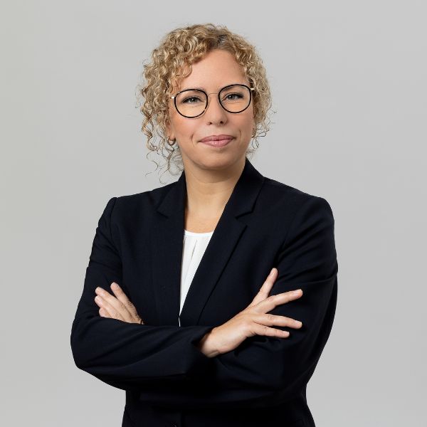 Katja Kraft, Banque Migros