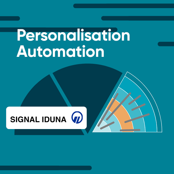 Grafische Darstellung mit Halbkreis-Diagramm und den Begriffen „Personalisation Automation“. Im Vordergrund ist das Logo von SIGNAL IDUNA zu sehen, platziert auf einem weißen Rechteck.