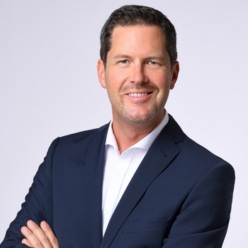 Portrait of Oliver Hechler, Community Manager Insurance at BSI Software